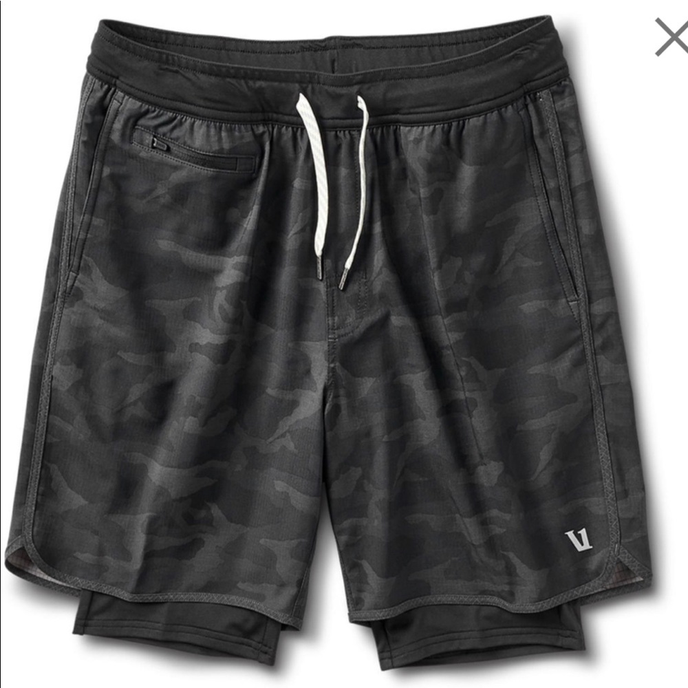 Vuori Stockton Athletic Short - Black compression lined 6.5in seam for running